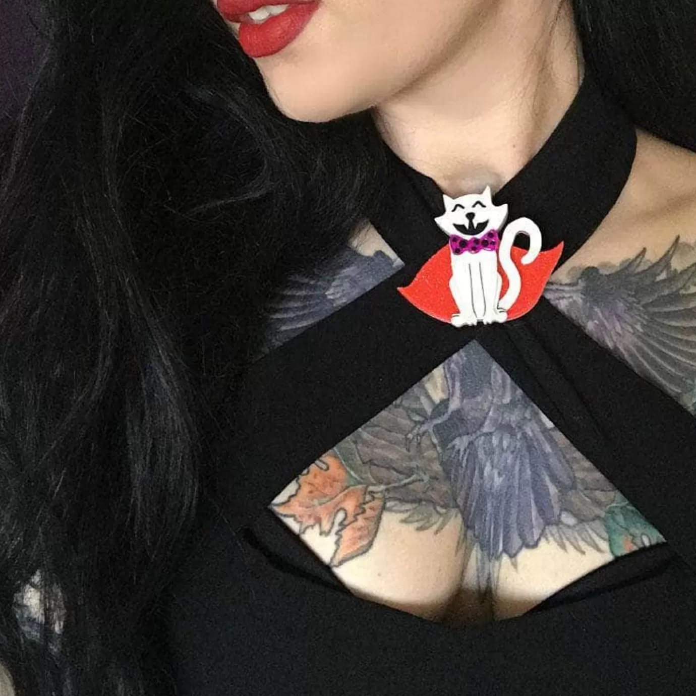 Erstwilder Count Von Kitty Brooch* Brooches