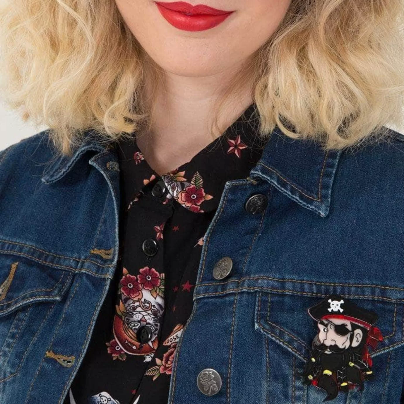 Erstwilder Edward The Exceptional Pirate Brooch* Brooches