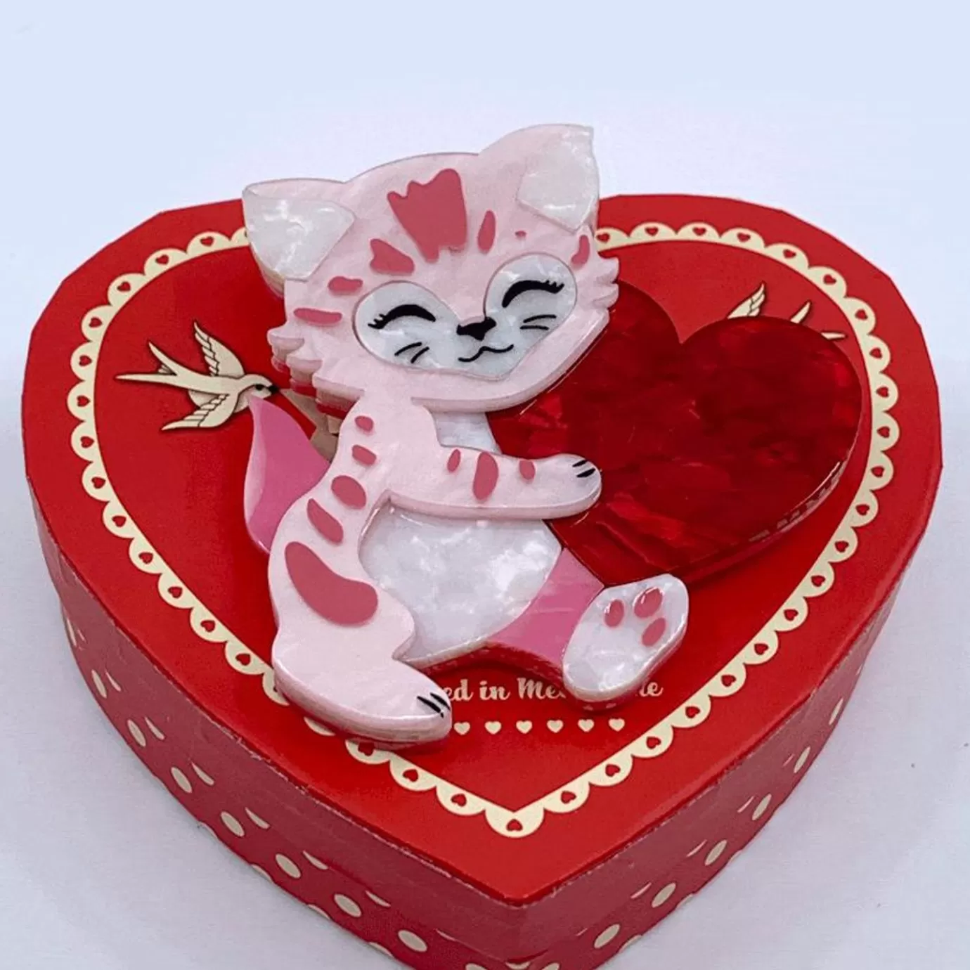 Erstwilder Feline The Love Brooch* Brooches
