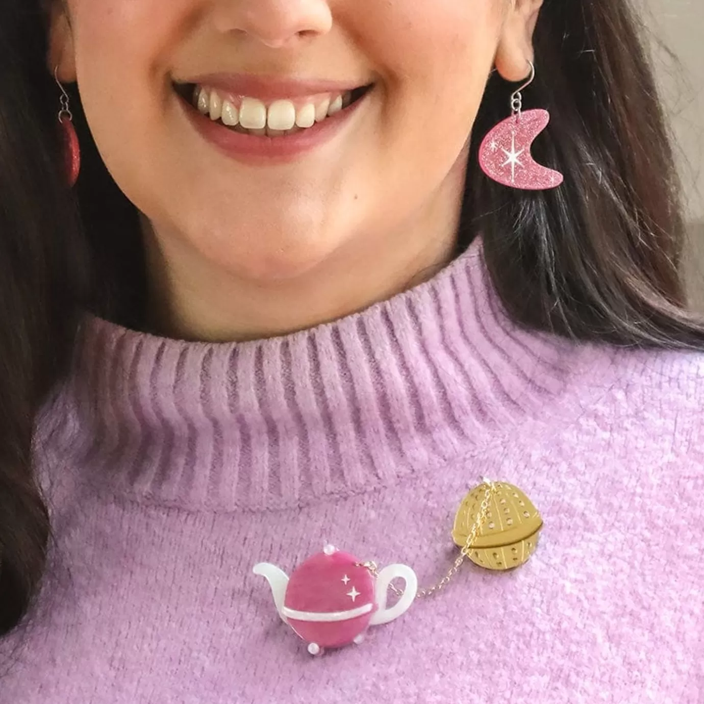 Erstwilder Infusion Of Energy Brooch* Brooches