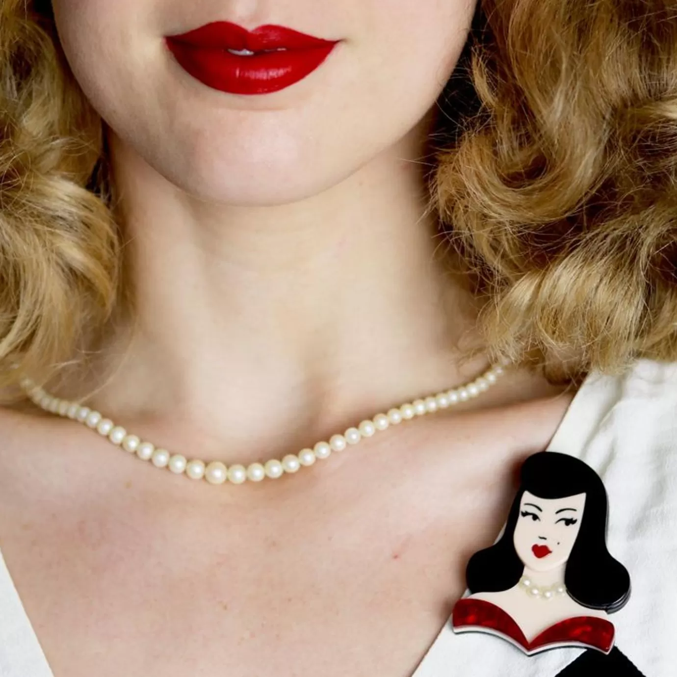 Erstwilder Leading Lady Brooch* Brooches