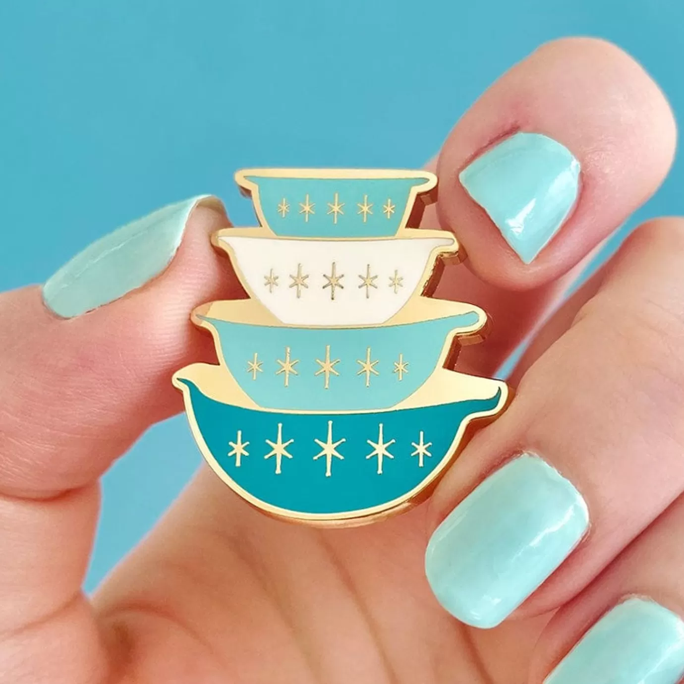 Erstwilder Nanna'S Prized Diamond Bowls Enamel Pin* Enamel Pins