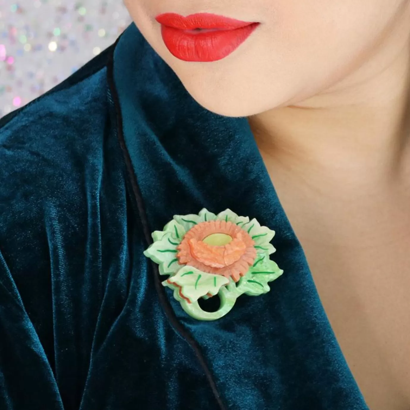 Erstwilder November Reign Brooch* Brooches